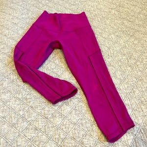 Size 4 magenta lululemon pants.
